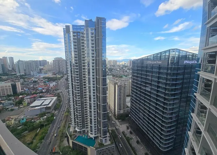 Bgc Uptown Parksuites Cosy 1 Bedroom With Balcony 300mbps Wifi Apartment