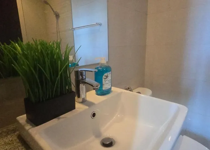Bgc Uptown Parksuites Cosy 1 Bedroom With Balcony 300mbps Wifi Apartment *