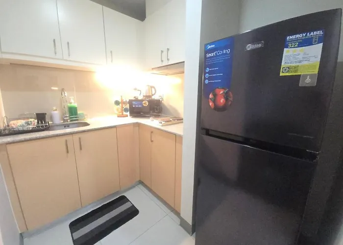 Bgc Uptown Parksuites Cosy 1 Bedroom With Balcony 300mbps Wifi *