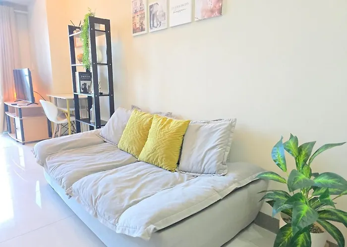 Bgc Uptown Parksuites Cosy 1 Bedroom With Balcony 300mbps Wifi Apartment