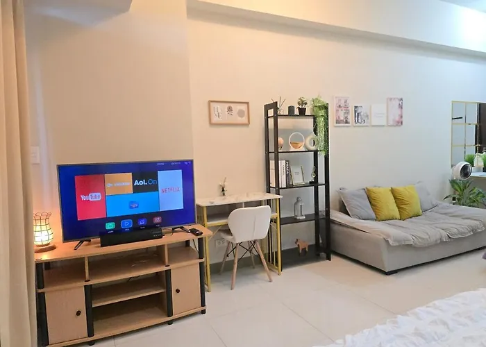 Apartment Bgc Uptown Parksuites Cosy 1 Bedroom With Balcony 300mbps Wifi