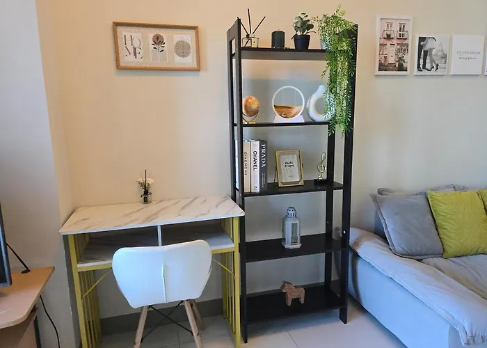 Apartment Bgc Uptown Parksuites Cosy 1 Bedroom With Balcony 300mbps Wifi *