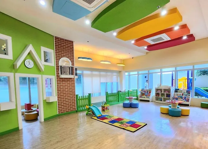 Bgc Uptown Parksuites Cosy 1 Bedroom With Balcony 300mbps Wifi Apartment