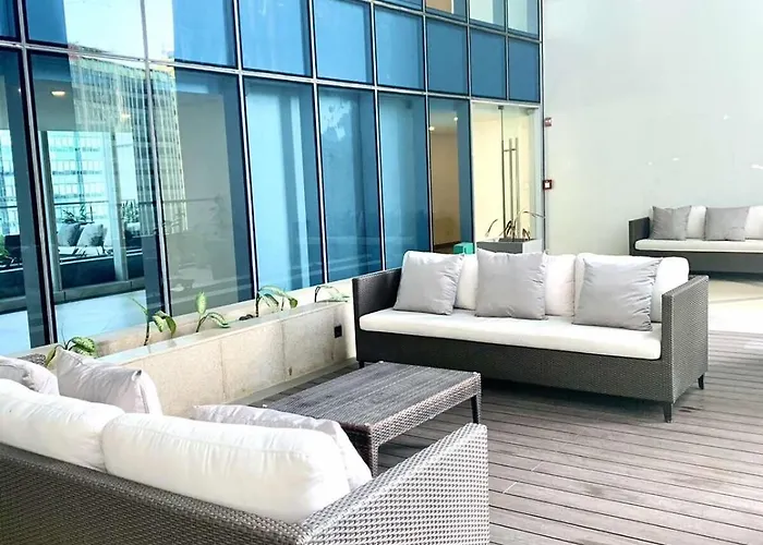 Bgc Uptown Parksuites Cosy 1 Bedroom With Balcony 300mbps Wifi Apartment Manila