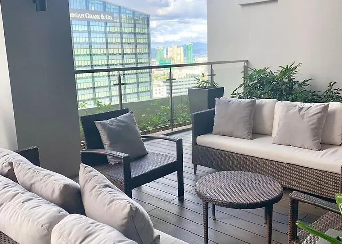 Bgc Uptown Parksuites Cosy 1 Bedroom With Balcony 300mbps Wifi Manila