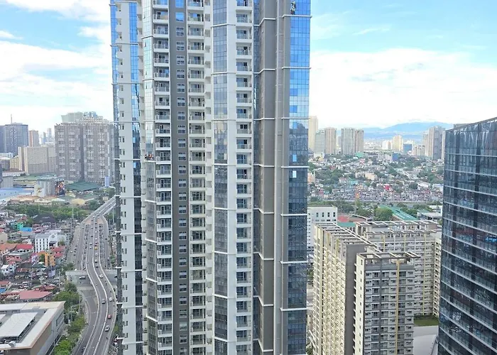 Apartment Bgc Uptown Parksuites Cosy 1 Bedroom With Balcony 300mbps Wifi